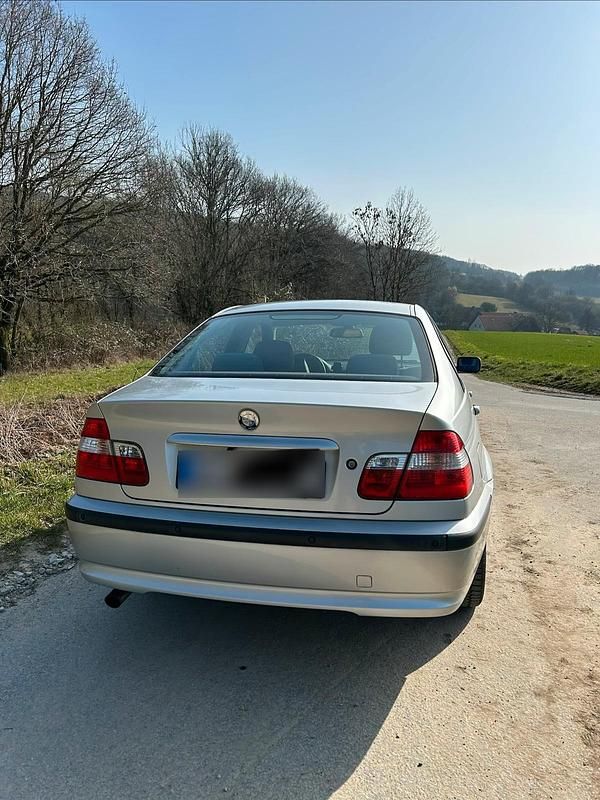 Gebraucht BMW 318 143 PS (105 kW) 2003 Schwarz Limousine