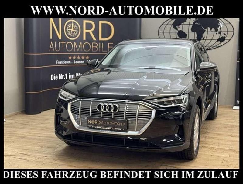 Brillantschwarz Gebraucht 2022 Audi e-tron SUV | 25.490 € (Superpreis) - Bild 1/4
