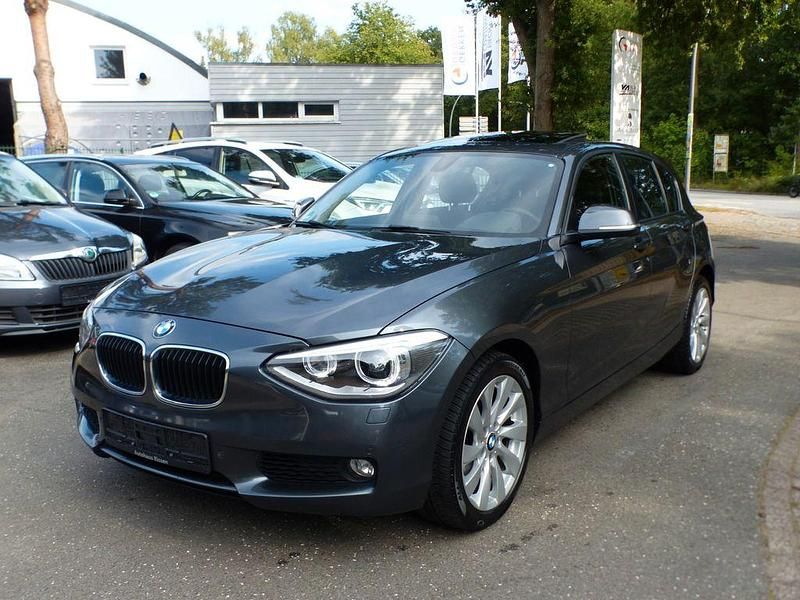 Grau Gebraucht 2014 BMW 118 Performance Kleinwagen | 13.299 € (Fairer Preis) - Bild 1/4