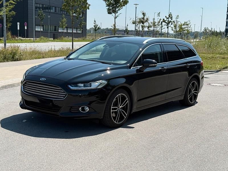 Schwarz Gebraucht 2016 Ford Mondeo Kombi | 9.950 € (Superpreis) - Bild 1/4