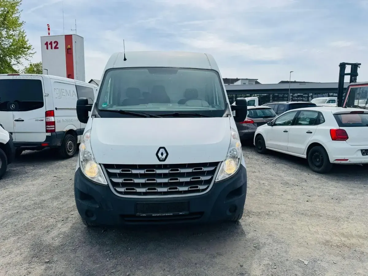 Usado Renault Master 145 CV (106 kW) 2012 Blanco Monovolumen