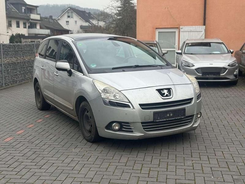 Gebraucht Peugeot 5008 150 PS (110 kW) 2012 Grau Van / Kleinbus