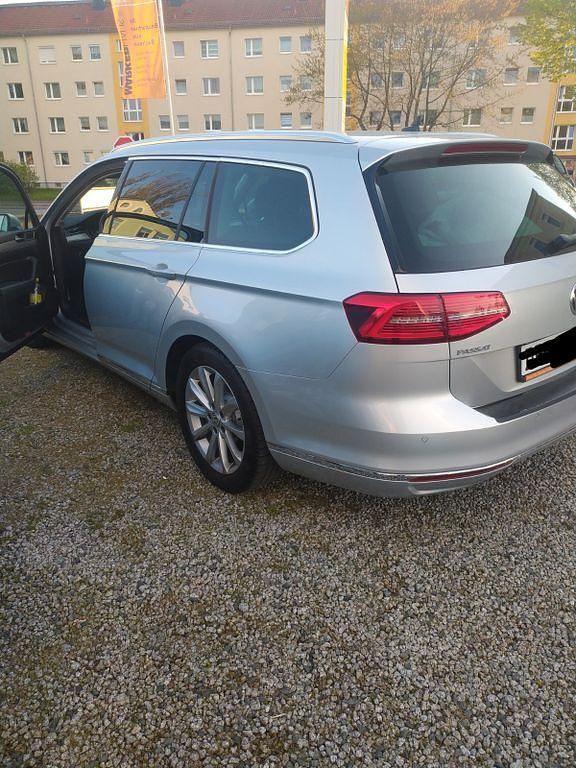 Gebraucht VW Passat Highline 150 PS (110 kW) 2017 Silber Kombi