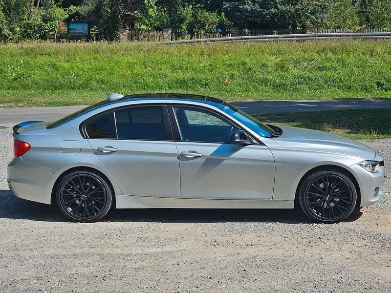 Gebraucht BMW 328 Luxury Line 245 PS (180 kW) 2012 Silber Limousine