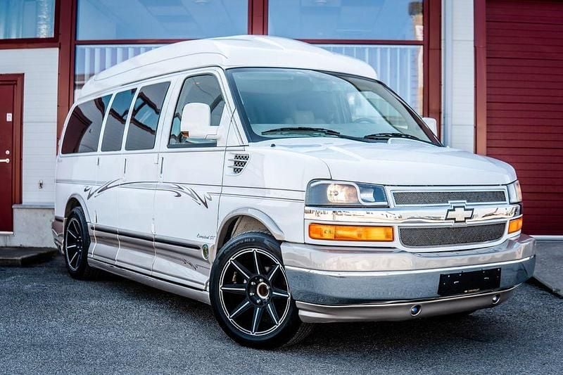 Second-hand Chevrolet Express SE 2008 Alb Monovolum