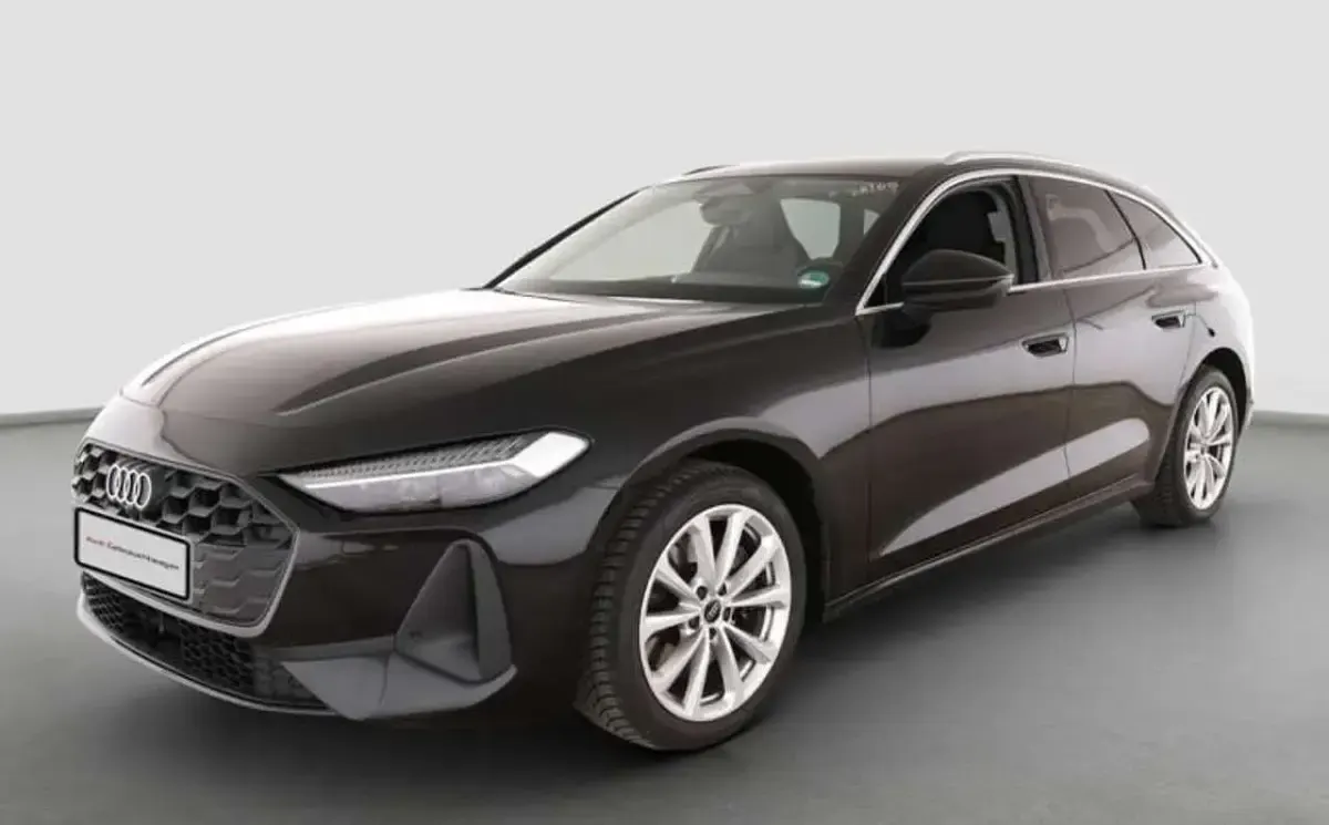 Gebraucht Audi A5 Sport 204 PS (150 kW) 2025 Mythosschwarz metallic Kombi
