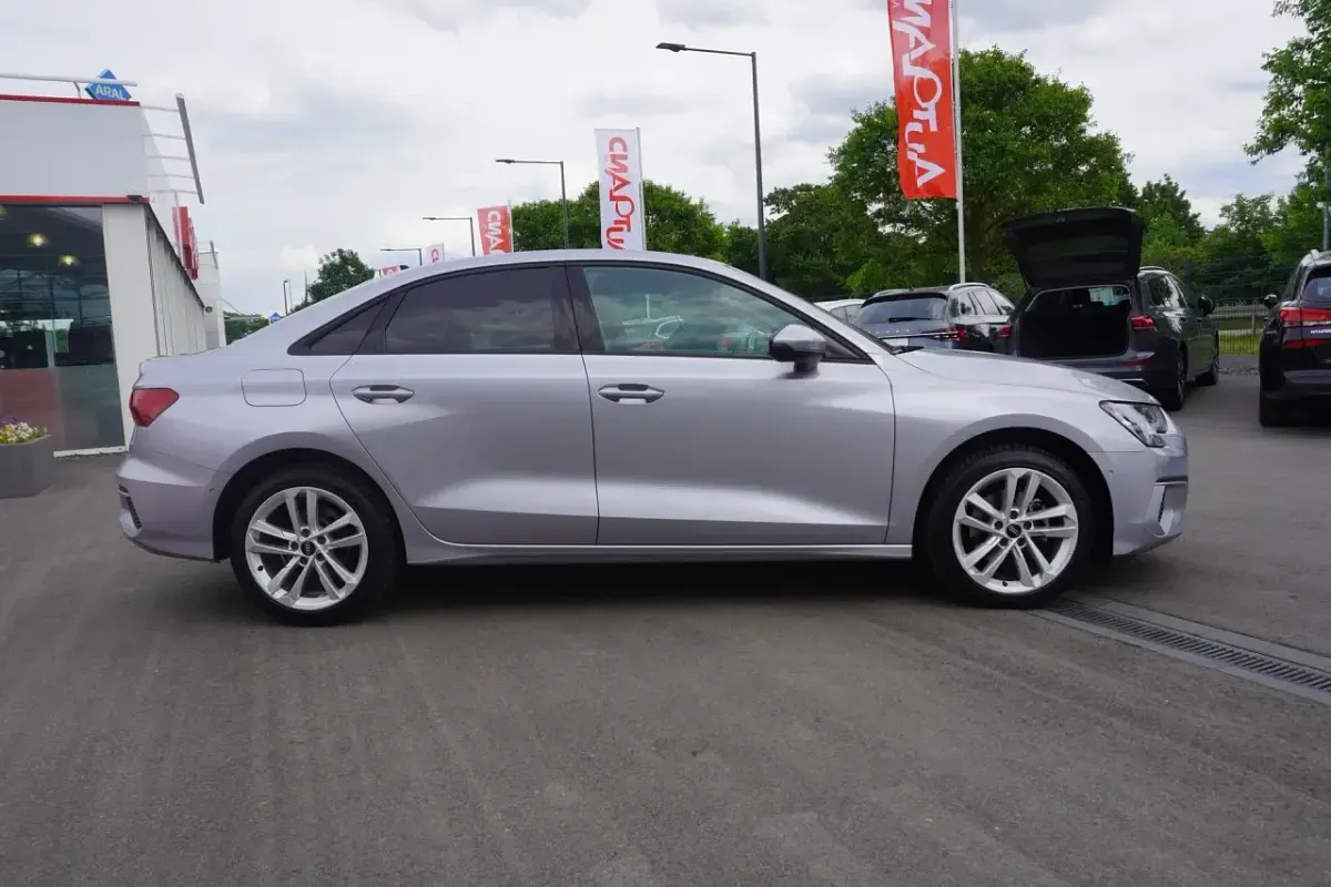 Gebraucht Audi A3 e-tron 110 PS (80 kW) 2022 Grau Kleinwagen