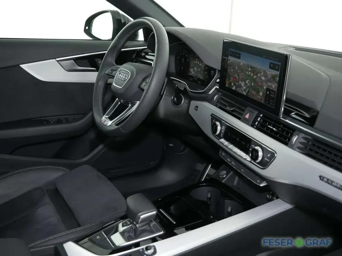 Gebraucht Audi A4 S-Line 265 PS (194 kW) 2023 Mythosschwarz metallic Kombi