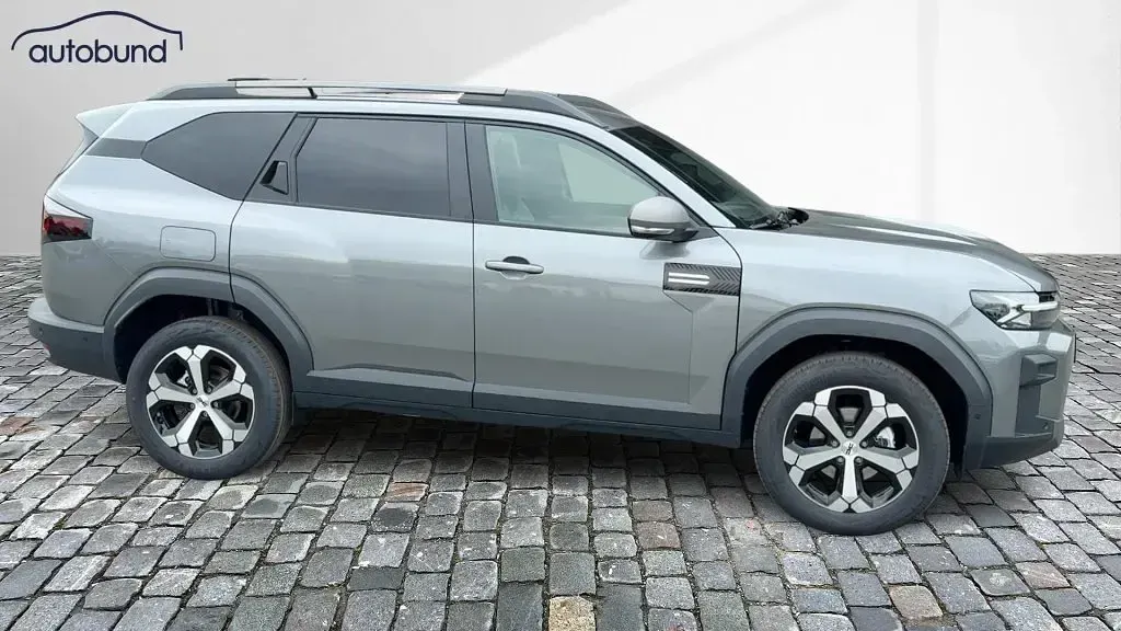 Neu Dacia Bigster Celebration 140 PS (102 kW) 2026 Grau SUV