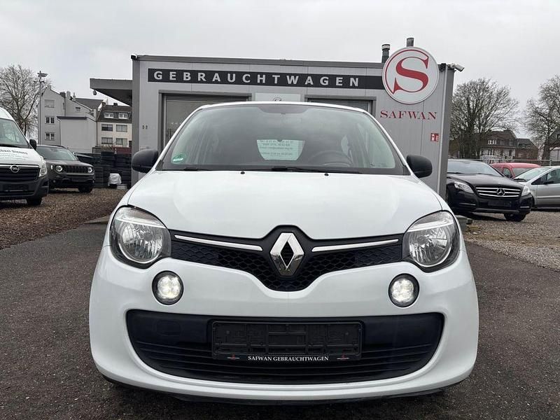 Gebraucht Renault Twingo Life 69 PS (50 kW) 2017 Weiß Kleinwagen