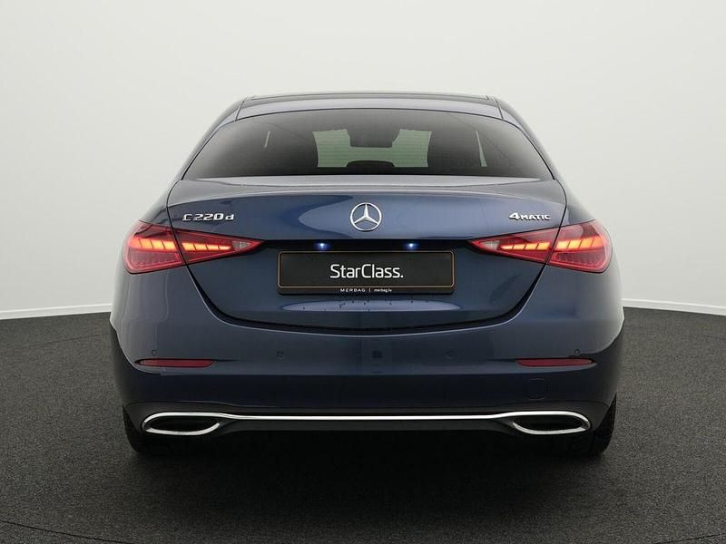 Gebraucht Mercedes C220 200 PS (147 kW) 2024 Blau Limousine