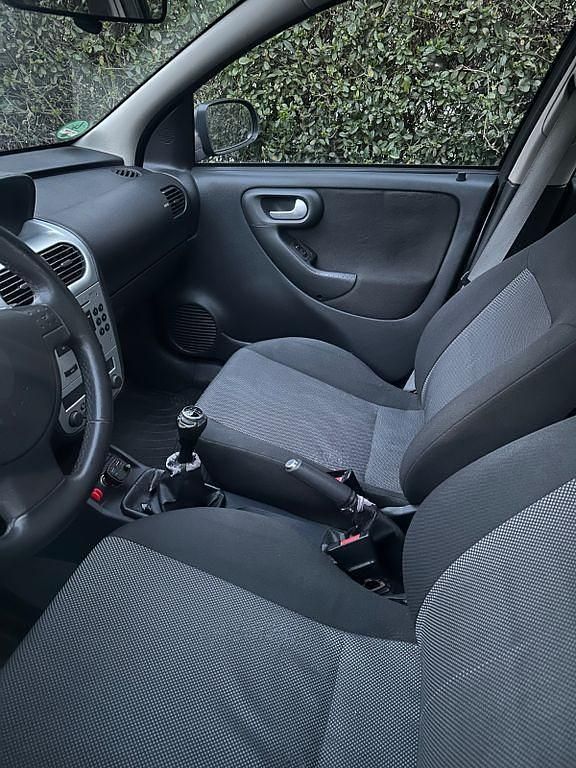 Gebraucht Opel Corsa Basis 80 PS (58 kW) 2006 Blau Kleinwagen