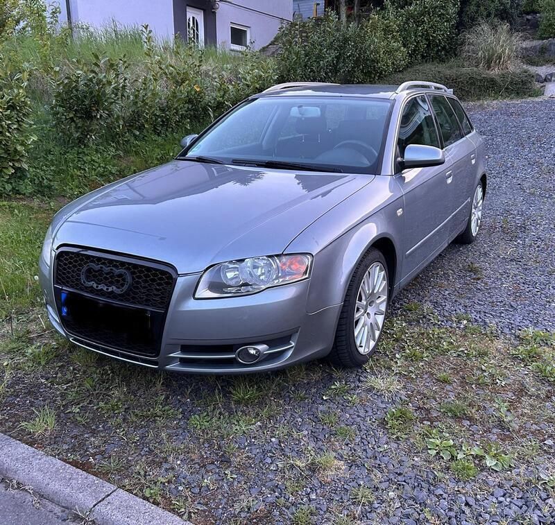 Grau Gebraucht 2006 Audi A4 Sport Kombi | 3.700 € (Fairer Preis) - Bild 1/4