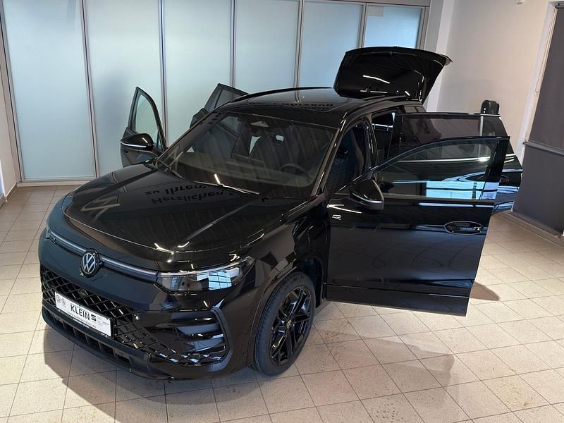 Neu VW Tayron R-line 177 PS (130 kW) 2026 Schwarz SUV