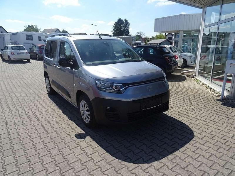 Gebraucht Fiat e-Doblò Launch Edition 100 kW (136 PS) 2023 Grau Van / Kleinbus