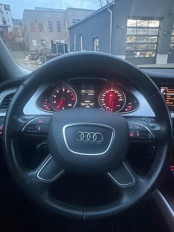 Gebraucht Audi A4 170 PS (125 kW) 2015 Schwarz Kombi