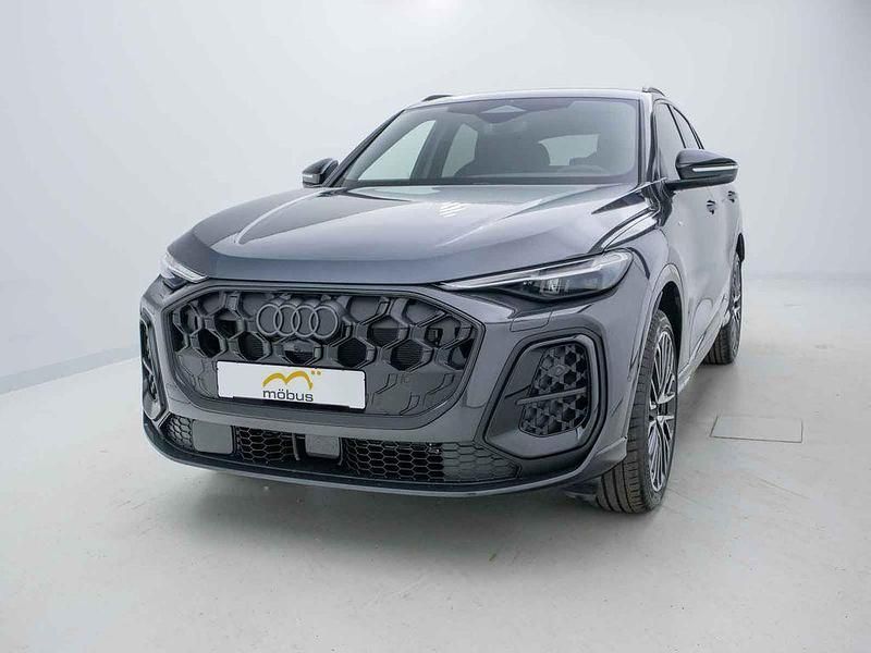 Grau Neu 2025 Audi Q5 Sportback Sport SUV | 81.264 € (Etwas zu teuer) - Bild 1/4