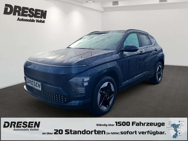 Sailing blue Neu 2025 Hyundai Kona Prime SUV | 39.390 € (Fairer Preis) - Bild 1/4