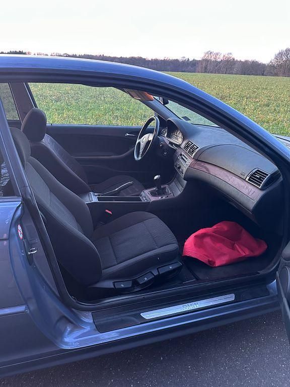 Gebraucht BMW 318 118 PS (86 kW) 1999 Blau Coupé