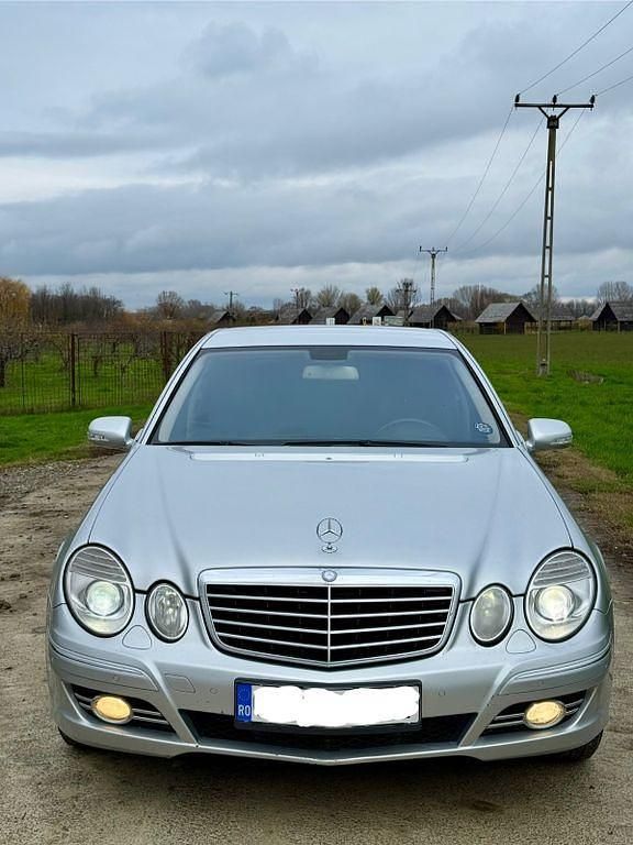 Gebraucht Mercedes E320 Avantgarde 224 PS (164 kW) 2008 Silber Limousine
