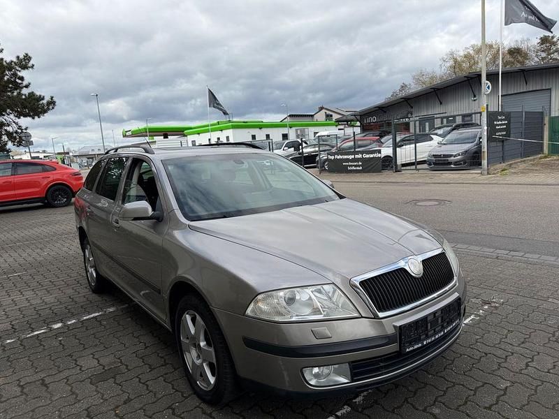 Gebraucht Skoda Octavia Elegance 140 PS (102 kW) 2008 Beige Kombi