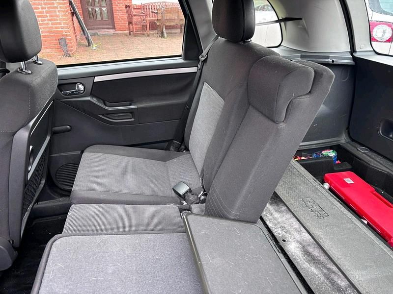 Usata Opel Meriva 2004 Grigio Monovolume