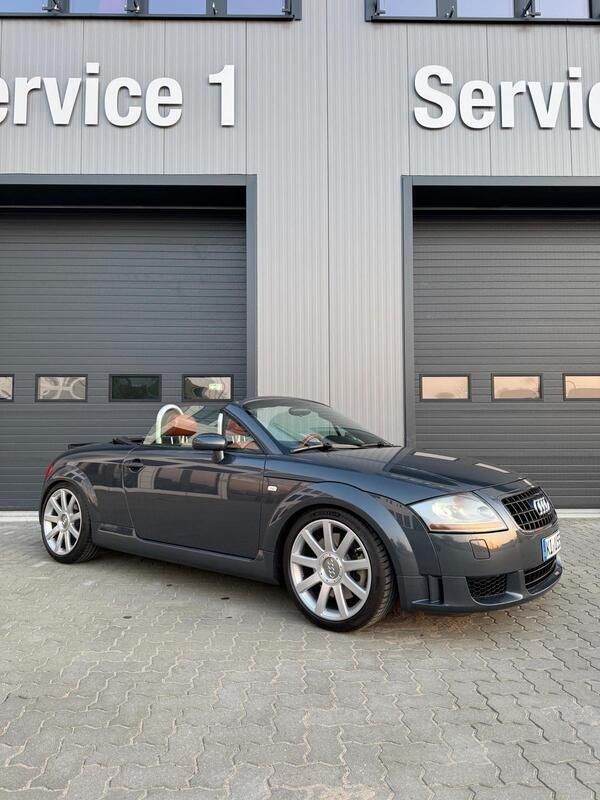 Grau Gebraucht 2005 Audi TT Roadster Sport Cabrio | 15.499 € (Etwas zu teuer) - Bild 1/4