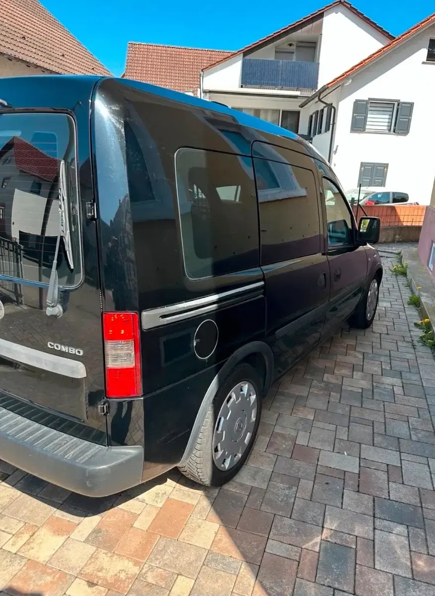 Gebraucht Opel Combo 101 PS (74 kW) 2005 Schwarz Van / Kleinbus
