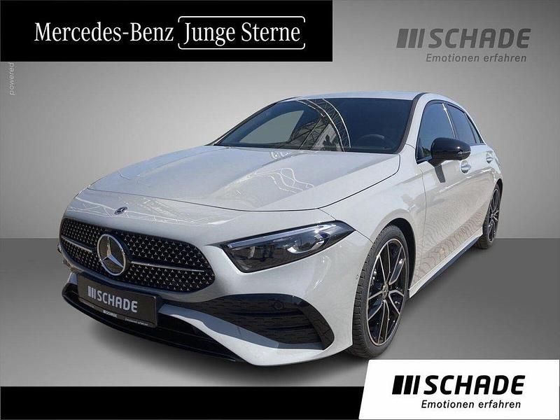 Grau Gebraucht 2025 Mercedes A180 AMG line Limousine | 32.850 € (Fairer Preis) - Bild 1/4