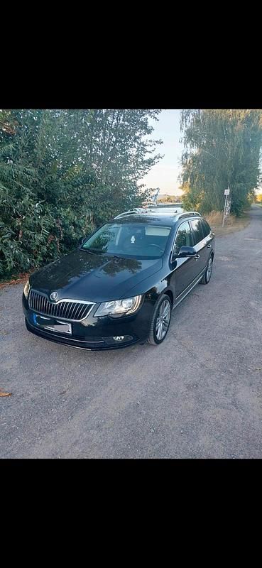 Gebraucht Skoda Superb 170 PS (125 kW) 2014 Schwarz Kombi