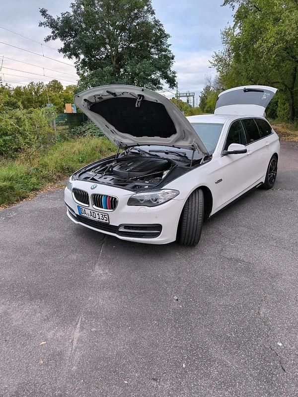 Weiß Gebraucht 2015 BMW 525 Kombi | 9.500 € (Guter Preis) - Bild 1/4