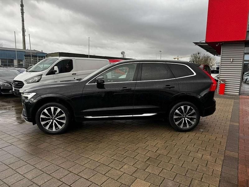 Gebraucht Volvo XC60 Plus 197 PS (144 kW) 2022 Black stone, solid / solid SUV