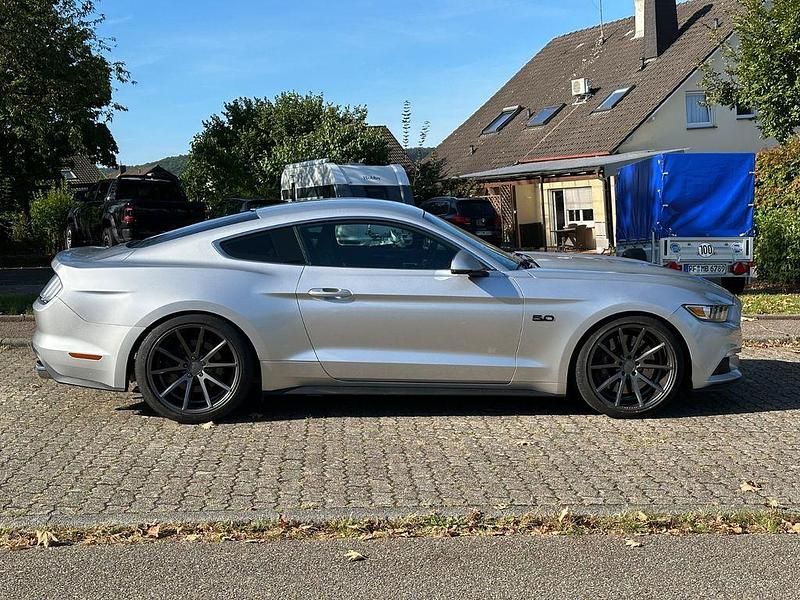 Gebraucht Ford Mustang GT 480 PS (353 kW) 2016 Silber Coupé