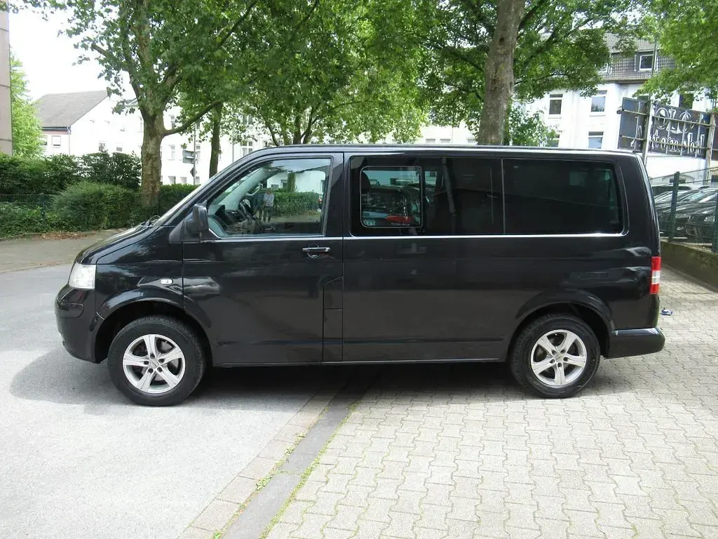Gebraucht VW T5 Comfortline 131 PS (96 kW) 2008 Schwarz Van