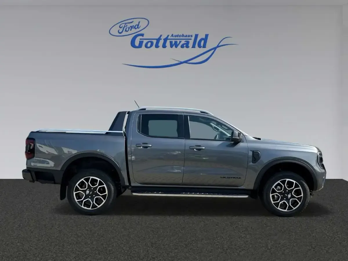 Gebraucht Ford Ranger Wildtrack 241 PS (177 kW) 2024 Carbonized gray/asher gray Pickup