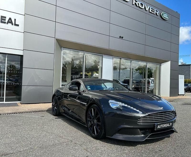Second-hand Aston Martin Vanquish 2015 Gri Coupe