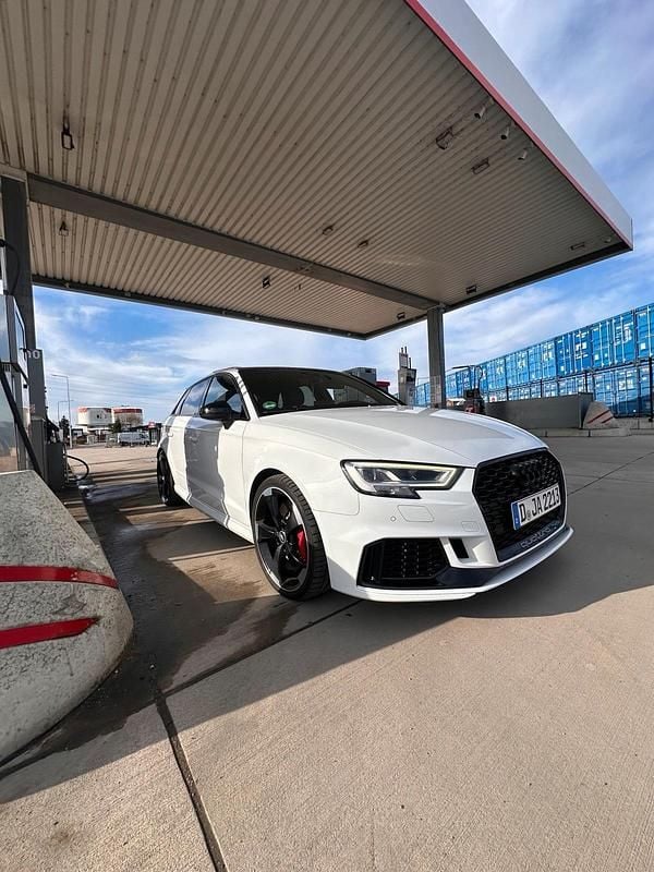 Gebraucht Audi RS3 Performance 440 PS (323 kW) 2019 Weiß Limousine
