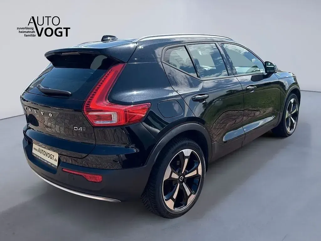 Gebraucht Volvo XC40 Momentum 190 PS (139 kW) 2019 Schwarz SUV