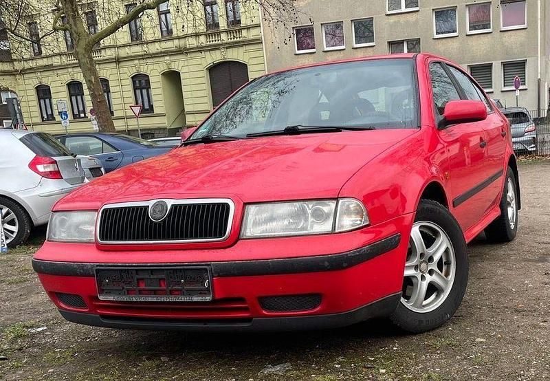 Gebraucht Skoda Octavia 125 PS (91 kW) 1999 Rot Limousine