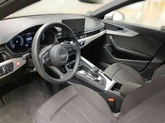 Gebraucht Audi A4 Advanced 204 PS (150 kW) 2024 Silber Limousine