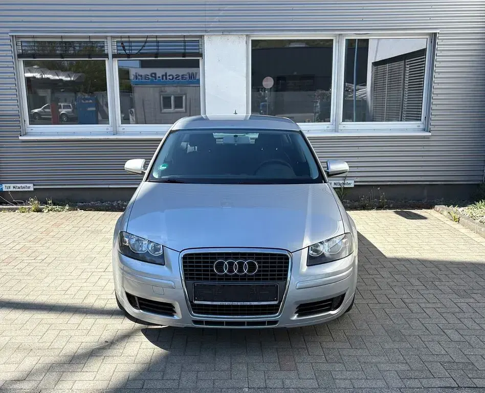 Gebraucht Audi A3 Attraction 102 PS (75 kW) 2006 Silber Kleinwagen