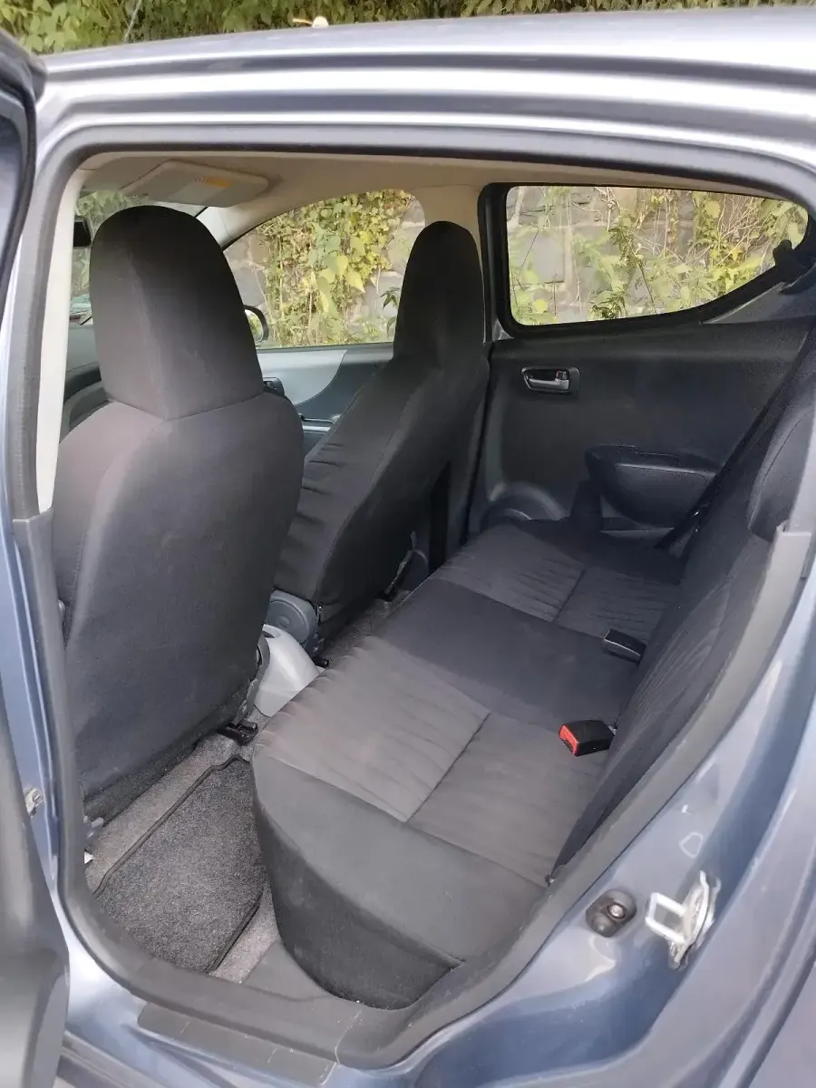 Gebraucht Nissan Pixo 67 PS (49 kW) 2012 Andere farben Kleinwagen