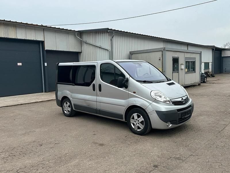 Gebraucht Opel Vivaro 145 PS (106 kW) 2009 Grau Van / Kleinbus