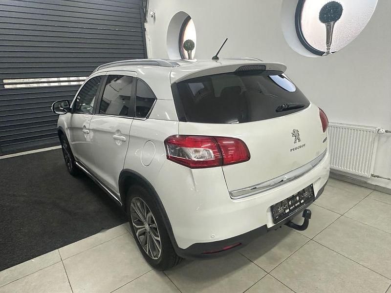 Gebraucht Peugeot 4008 Allure 150 PS (110 kW) 2013 Weiß SUV