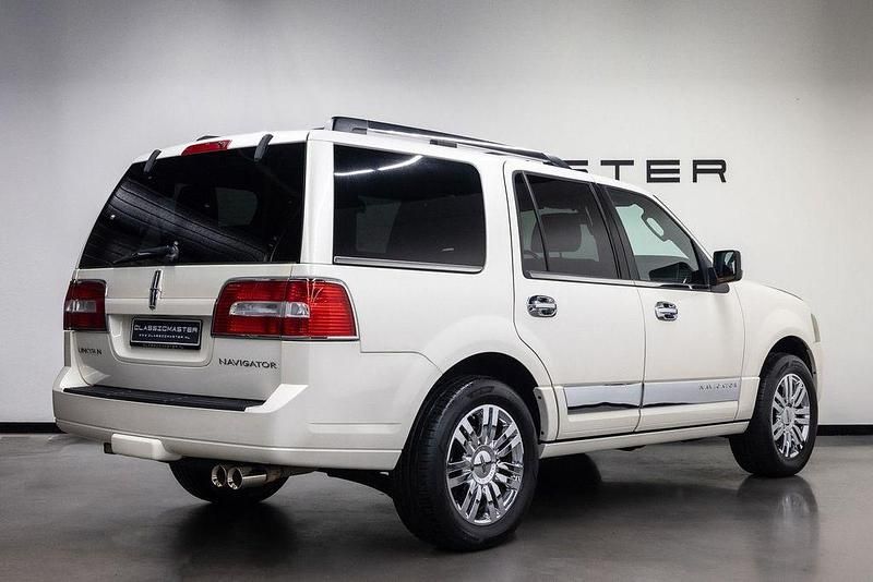 Gebraucht Lincoln Navigator 305 PS (224 kW) 2010 Weiß SUV