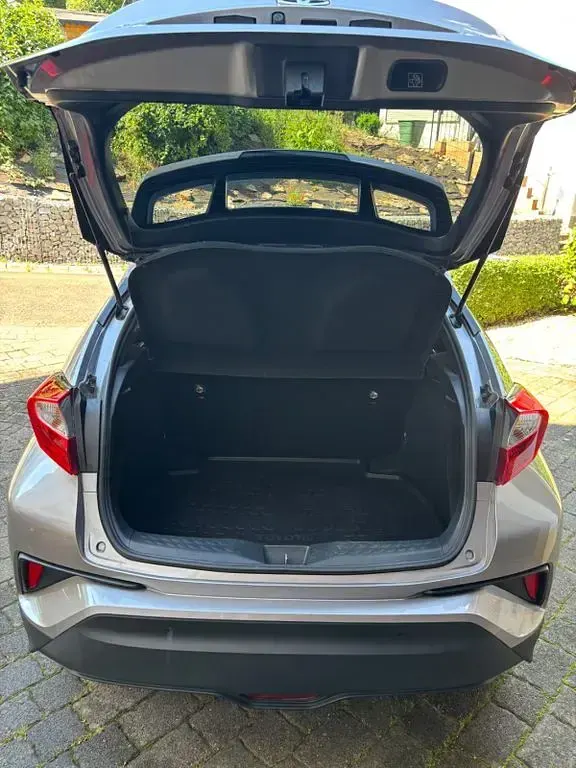 Gebraucht Toyota C-HR Team 98 PS (72 kW) 2019 Grau SUV