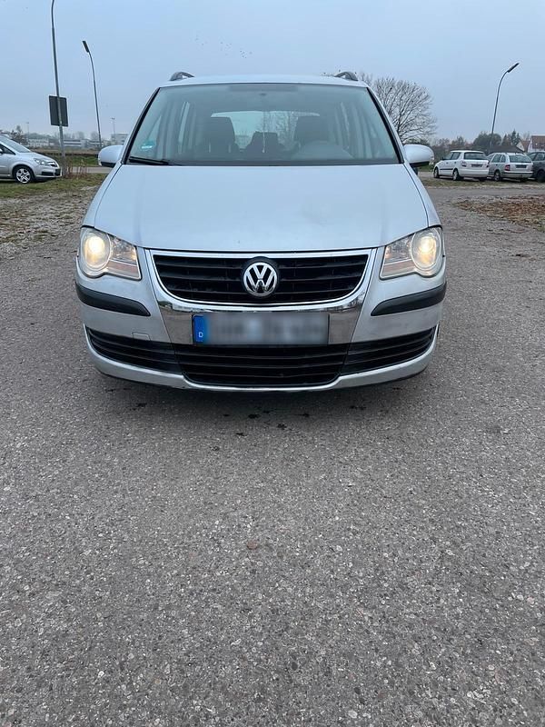 Silber Gebraucht 2007 VW Touran Van / Kleinbus | 2.600 € (Fairer Preis) - Bild 1/4