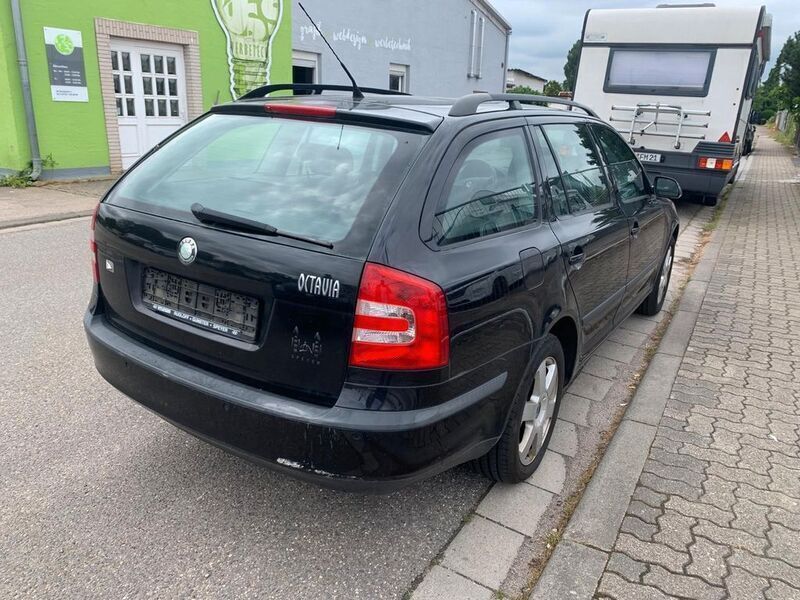 Gebraucht Skoda Octavia Elegance 116 PS (85 kW) 2007 Schwarz Kombi