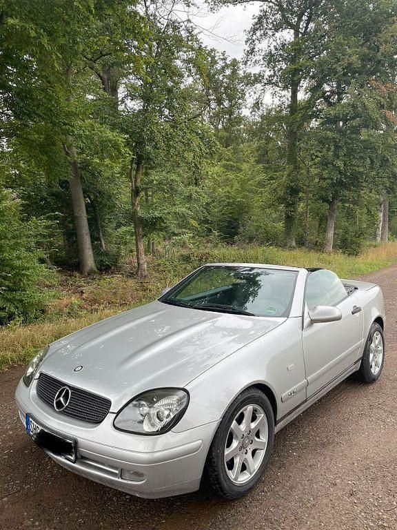 Silber Gebraucht 1999 Mercedes SLK230 Cabrio | 4.500 € (Superpreis) - Bild 1/4