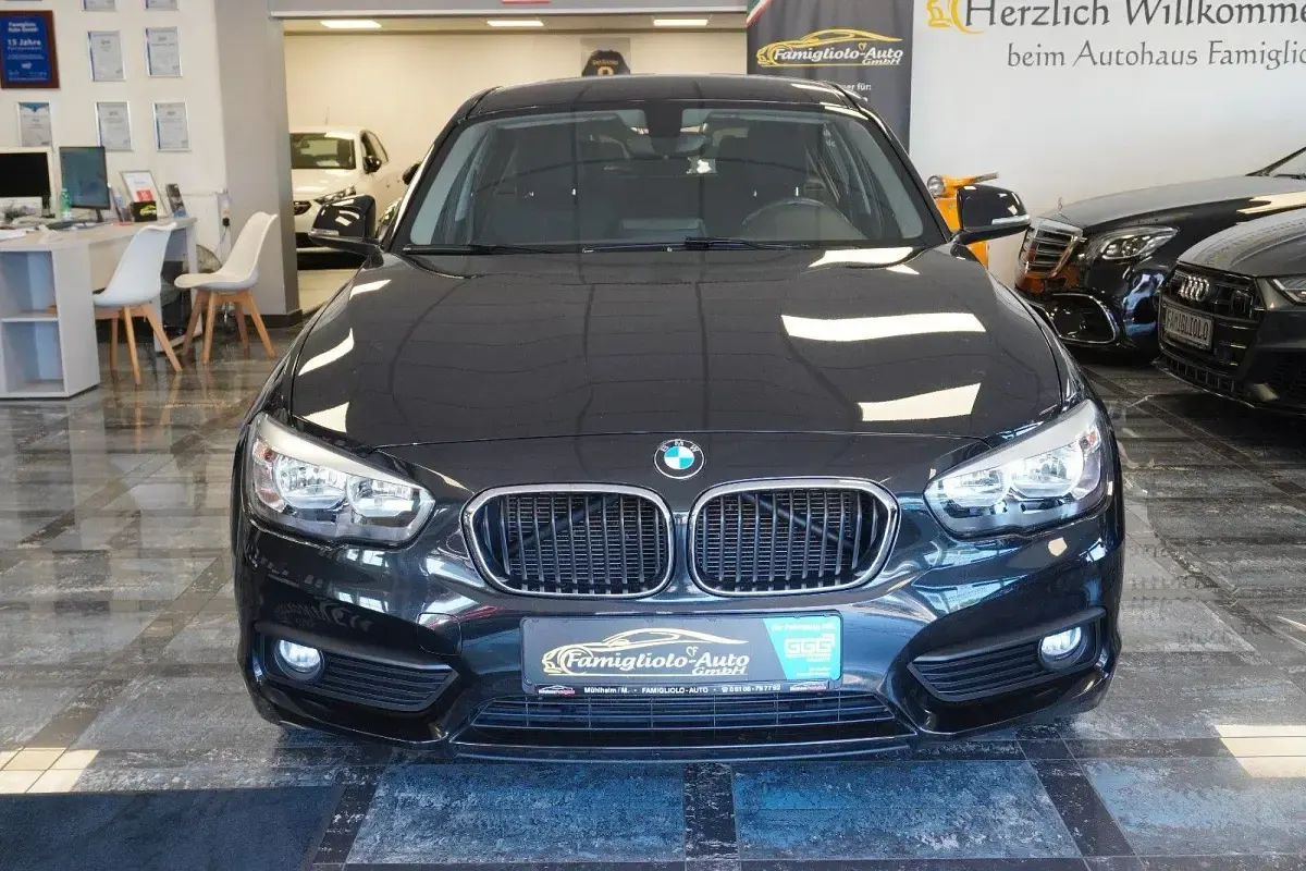Gebraucht BMW 118 Advantage 136 PS (100 kW) 2017 Schwarz Kleinwagen